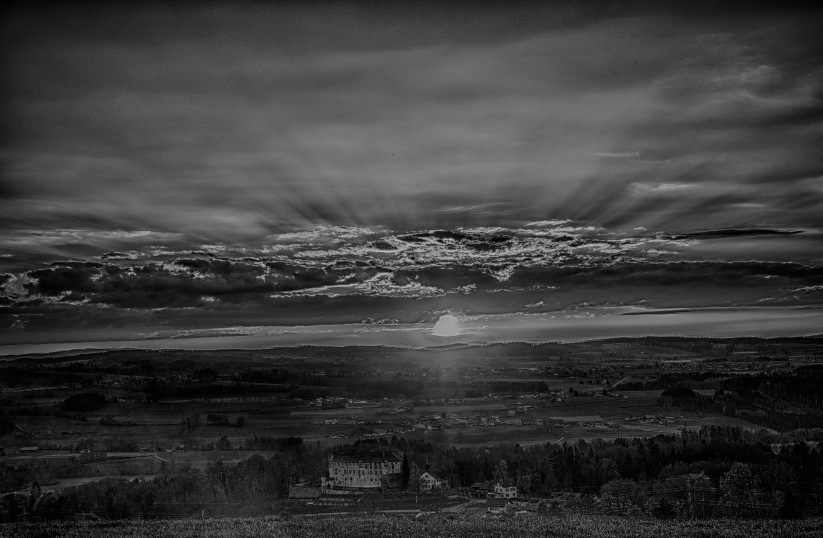 Châteeau d'oron coucher de soleil NB
